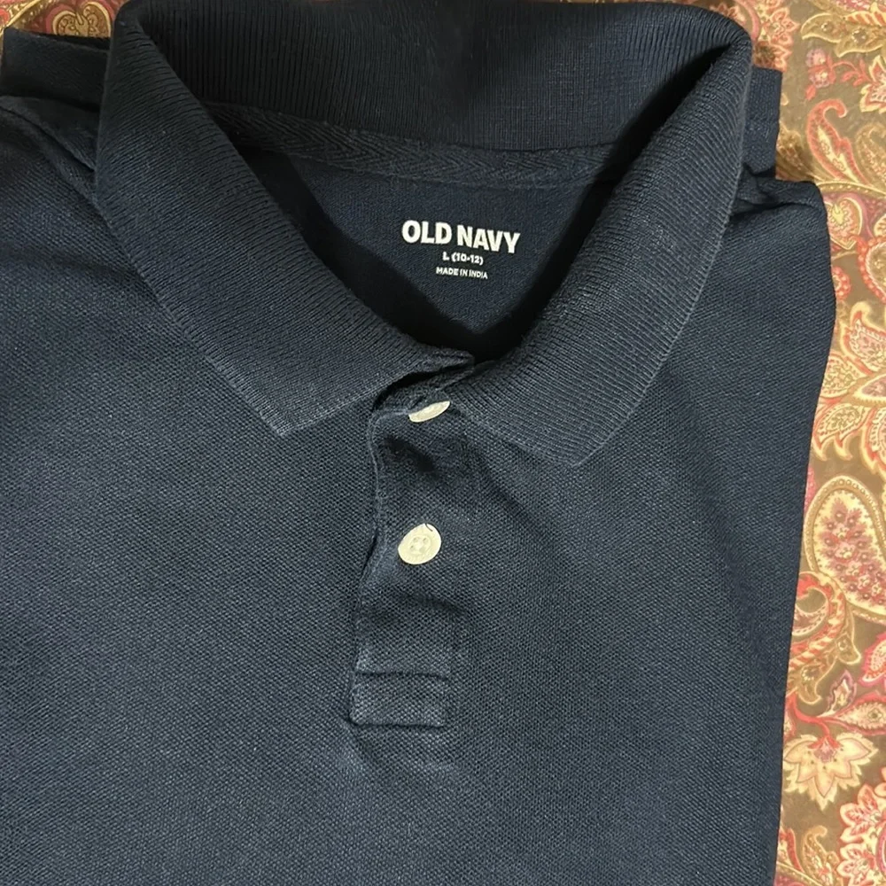 Old Navy kids large (10 to 12) navy short sleeve shirt.